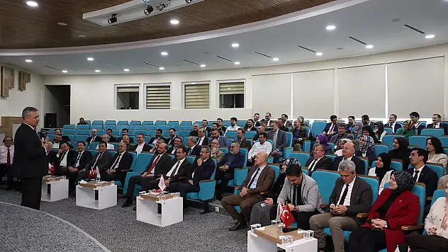 Konya'da 'Sağlıkta Türkiye Yüzyılı' konuşuldu