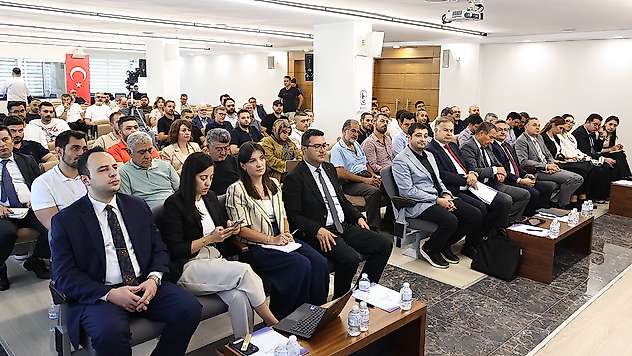 Konya'da sanayicilerin ithalat gündemi masaya yatırıldı