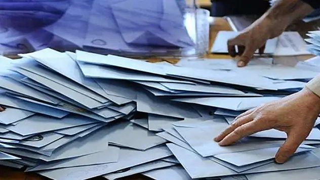 Konya'da sandıkların tamamı açıldı! Hangi parti kaç vekil çıkarıyor?
