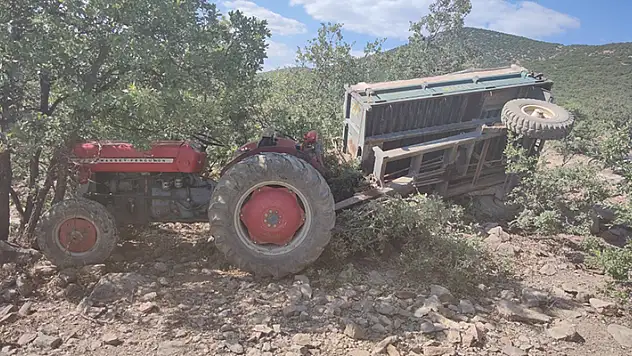 Konya'da şarampole devrilen traktörün sürücüsü yaralandı, eşi öldü
