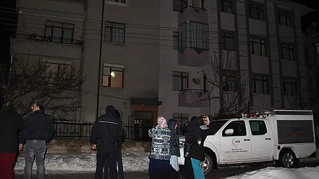 Konya'da sarsıntı oluşan apartman boşaltıldı