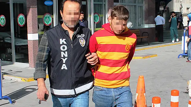 Konya'da satırlı gasp!
