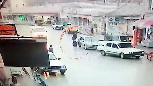 Konya'da savrulan kamyonet, yakıt dolduran 2 kişiye çarptı! O anlar kamerada