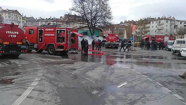 Konya'da sebze halinde yangın paniği