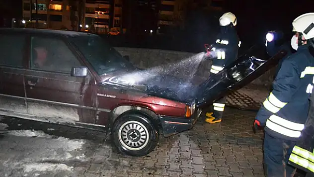 Konya'da seyir halindeki LPG'li otomobilde yangın