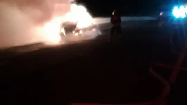 Konya'da seyir halindeki otomobil alev alev yandı
