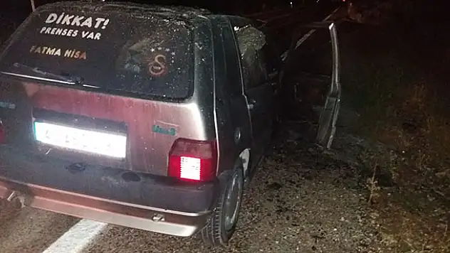 Konya'da seyir halindeki otomobil alev aldı