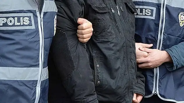 Konya'da silah kaçakçılığı operasyonunda yakalanan zanlı tutuklandı
