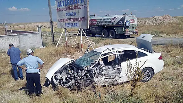 Konya'da sivil polis aracı sulama tankeriyle çarpıştı: 4 yaralı
