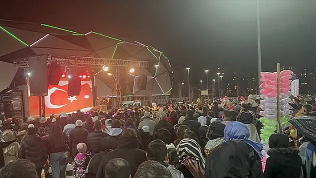 Konya'da 'Şivlilik' geleneği kapsamında fener alayı düzenlendi