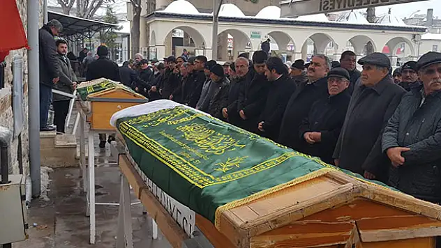 Konya'da sobadan zehirlenen karı-koca defnedildi