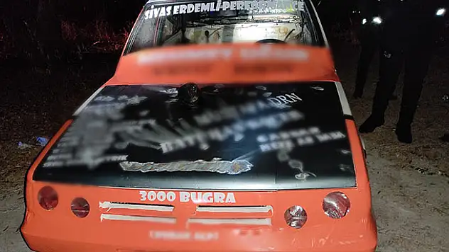 Konya'da sokağa çıkma kısıtlamasında otomobil yarışı için buluşan 63 kişiye ceza! 198 bin lira ceza kesildi