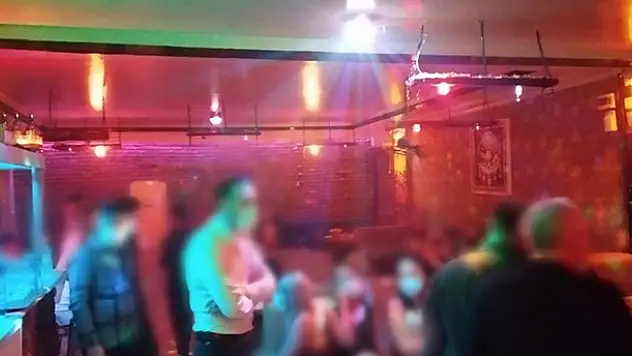 Konya'da sokağa çıkma yasağında faaliyette olan 3 eğlence mekanı mühürlendi