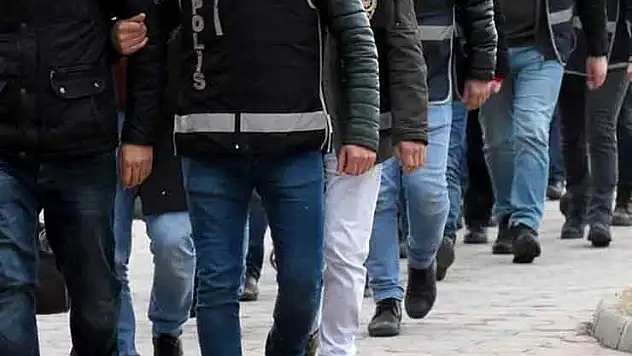 Konya da dahil son 10 günde 888 uyuşturucu şüphelisi tutuklandı