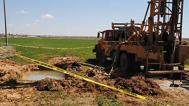 Konya'da sondaj makinesine kolunu kaptıran Suriyeli öldü