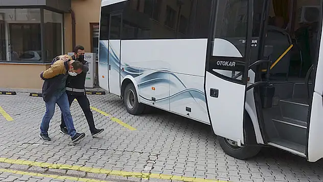 Konya'da suç örgütüne yönelik operasyonda 13 şüpheliden 3'ü tutuklandı