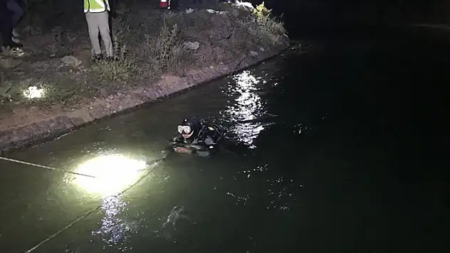 Konya'da sulama kanalına giren yabancı uyruklu 3 kişi boğuldu
