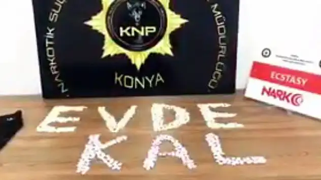 Konya'da şüphe üzerine durdurulan araçta, uyuşturucu hap bulundu