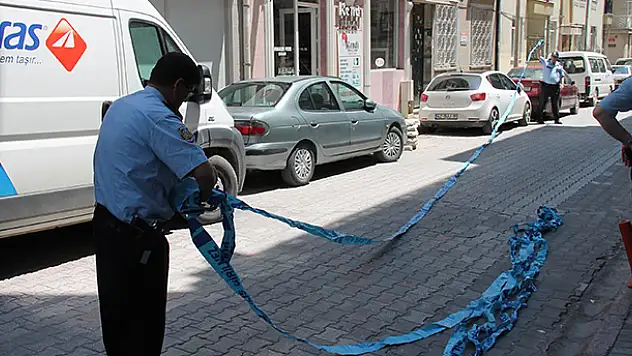 Konya'da şüpheli canta apartman boşalttırdı