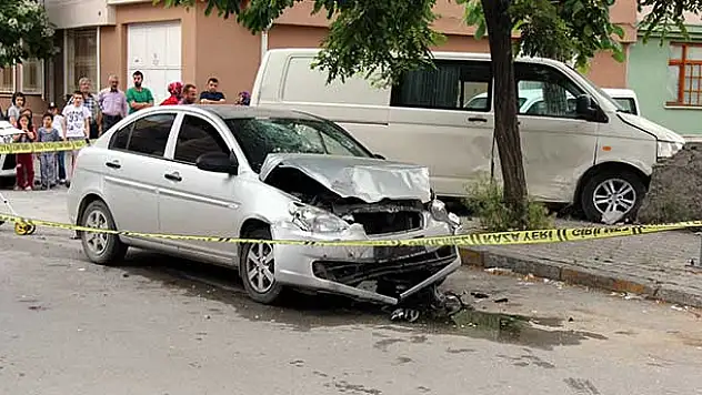 Konya'da şüpheli kovalayan polis aracı kaza yaptı