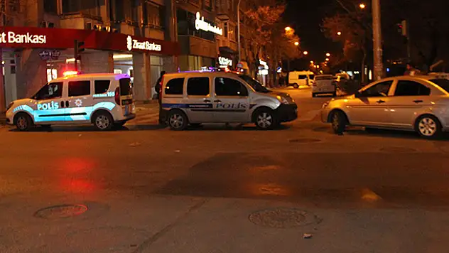 Konya'da şüpheli valiz fünye ile patlatıldı