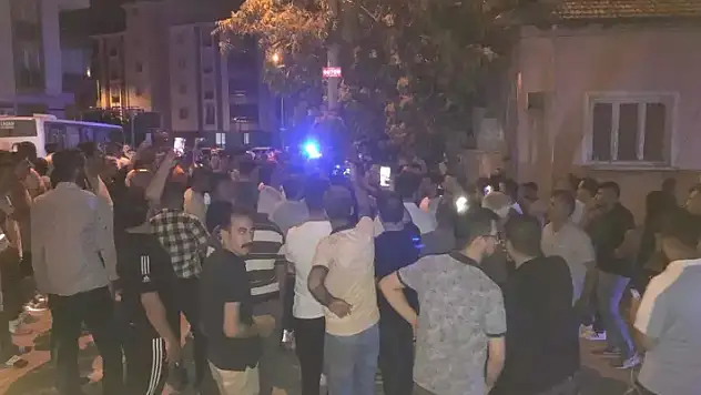 Konya'da Suriye'de yaşanan olaylara tepki!
