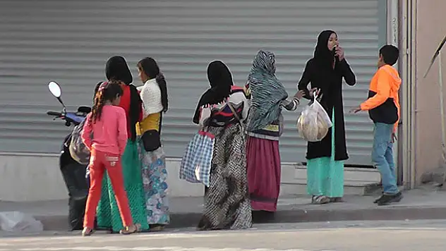 Konya'da Suriyeli çocuklar şoförler için tehlike saçıyor