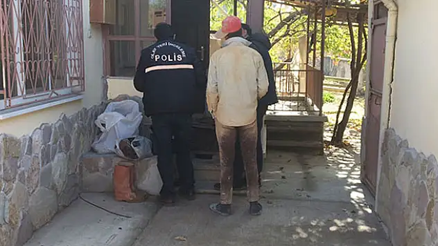 Konya'da Suriyeli hamile kadını gasp eden 4 zanlı tutuklandı