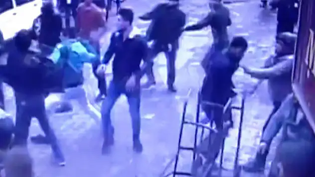 Konya'da Suriyelilerin laf atma kavgası: 1 yaralı