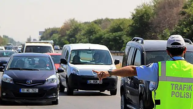 Konya'da sürücülere 1 milyon lira ceza kesildi