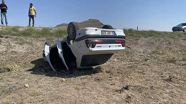 Konya'da takla atan otomobilde 4 kişi yaralandı
