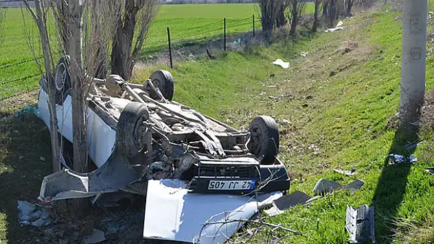 Konya'da takla atan otomobilin sürücüsü yaralandı