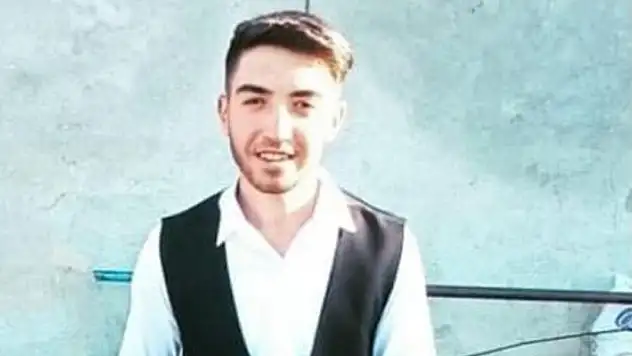 Konya'da tamir için çıktığı ambarın çatısından düşen 19 yaşındaki genç hayatını kaybetti
