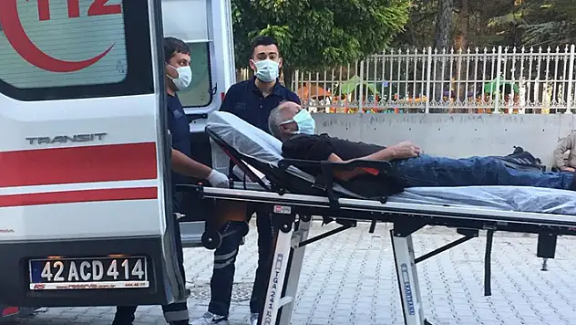 Konya'da tamirat için çıktığı çatıdan düşen kişi hastanelik oldu
