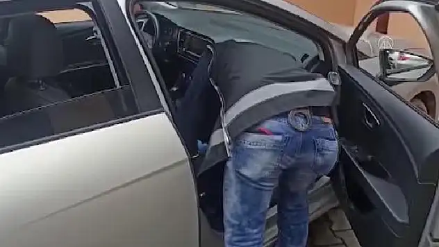 Konya'da tarihi eser operasyonunda 332 sikke ile 6 eşya ele geçirildi! 3 şüpheli gözaltına alındı 
