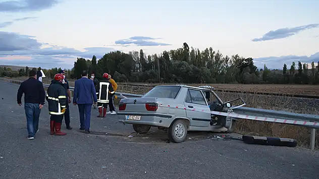 Konya'da tarım işçilerini taşıyan minibüs ile otomobil çarpıştı! 1 ölü, 15 yaralı