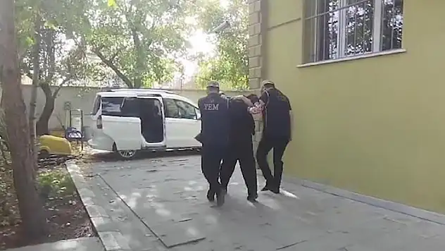 Konya'da terör örgütlerine operasyon: 3 tutuklama
