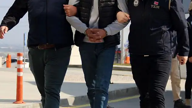 Konya'da terör örgütü DEAŞ operasyonunda 3 zanlı yakalandı
