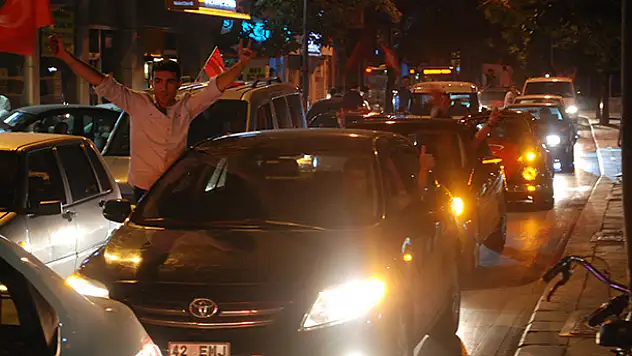 Konya'da Teröre Tepki Yağdı