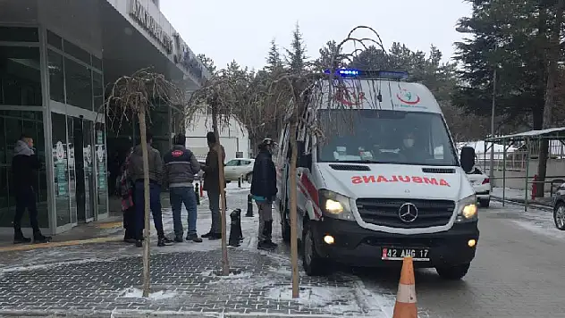 Konya'da tinerle sobayı tutuşmak isteyen genç kendini yaktı
