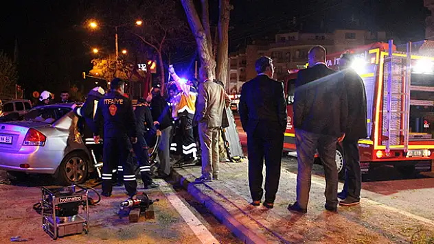 Konya'da tıp öğrencileri kaza yaptı:2 ölü 2 yaralı