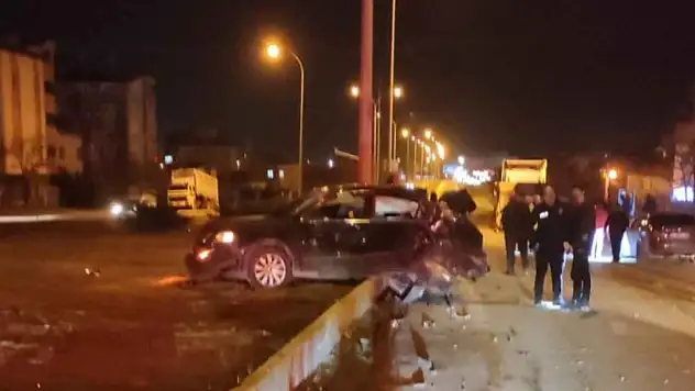 Konya'da tır ile otomobil çarpıştı: 2 yaralı