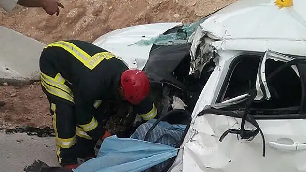 Konya'da tır ile otomobil çarpıştı: 1 ölü