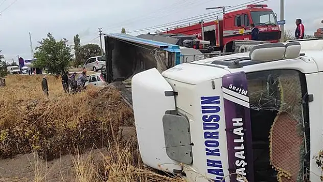 Konya'da tır ile otomobil çarpıştı: 2 yaralı
