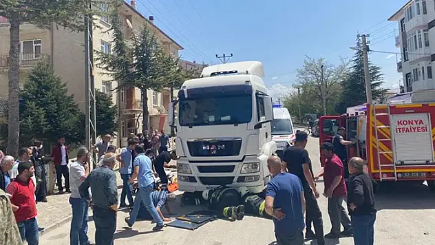 Konya'da tırın altında kalan bisikletli hayatını kaybetti
