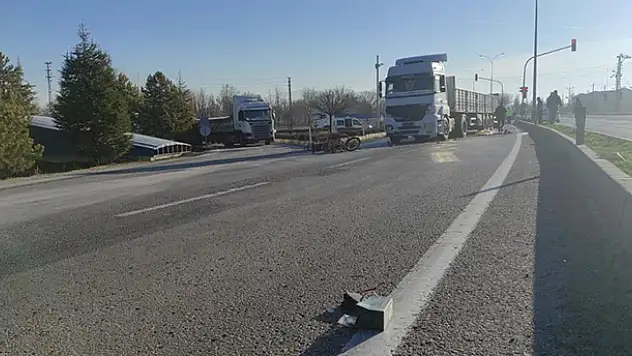 Konya'da tırın çarptığı elektrikli motosiklet sürücüsü öldü