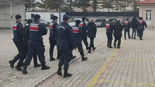 Konya'da TMO'ya ait depolardan buğday çalınmasıyla ilgili 2 zanlı daha tutuklandı
