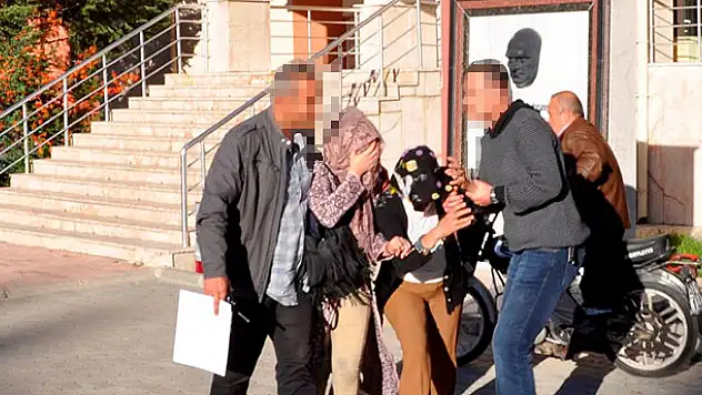 Konya'da tokalı kadın hırsızlar tutuklandı
