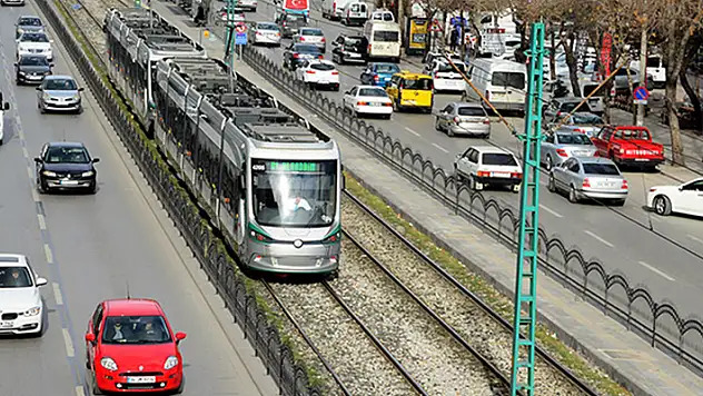 Konya'da toplu ulaşıma yüzde 53 zam! Öğrenci 5, sivil 13 TL oldu
