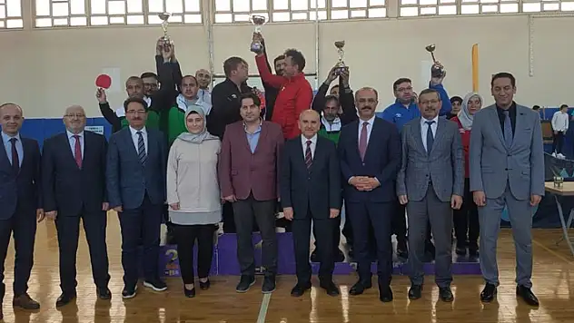 Konya'da, Toplum Ruh Sağlığı Merkezlerinde tedavi görenler turnuvada yarıştı